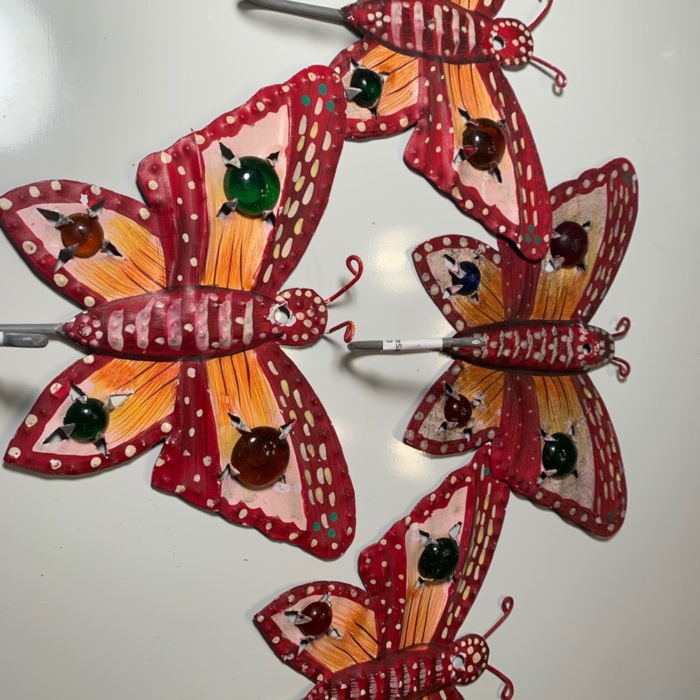 butterfly hooks